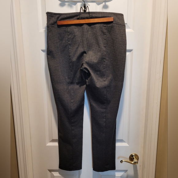 le chateau grey/brown plaid cigarette pants. Size US 12. - Picture 2 of 9